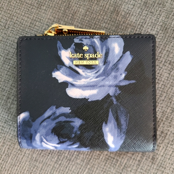 Kate Spade - NWOT Blue Floral Wallet 💙 - Picture 2 of 12